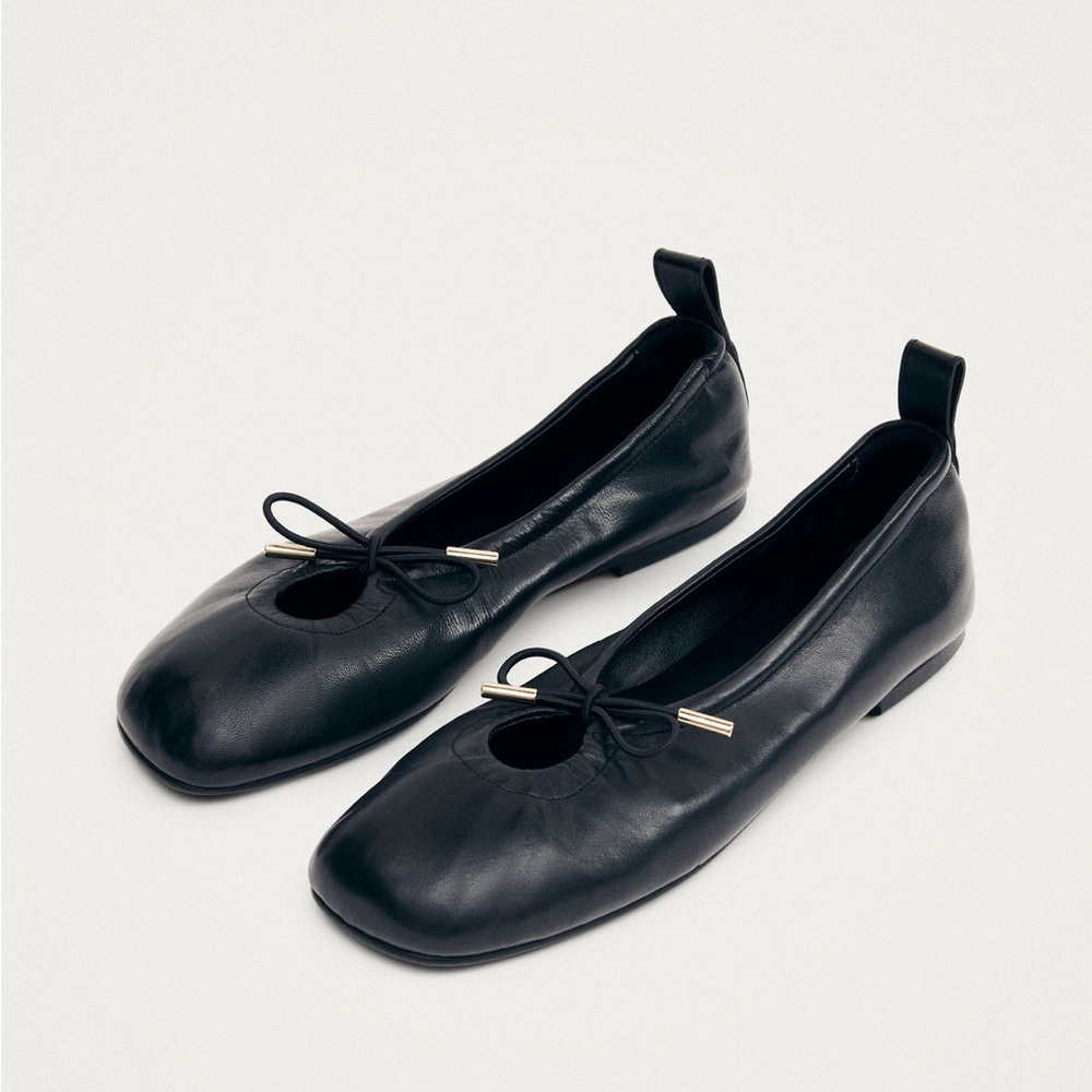 Alohas Black Ballet Flats